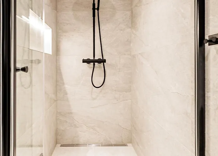 Northern Retreat Semesterbostad Lyngværet