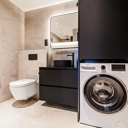 Northern Retreat * Lyngværet